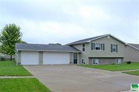 2020 Beck St., Sioux City, IA 51109