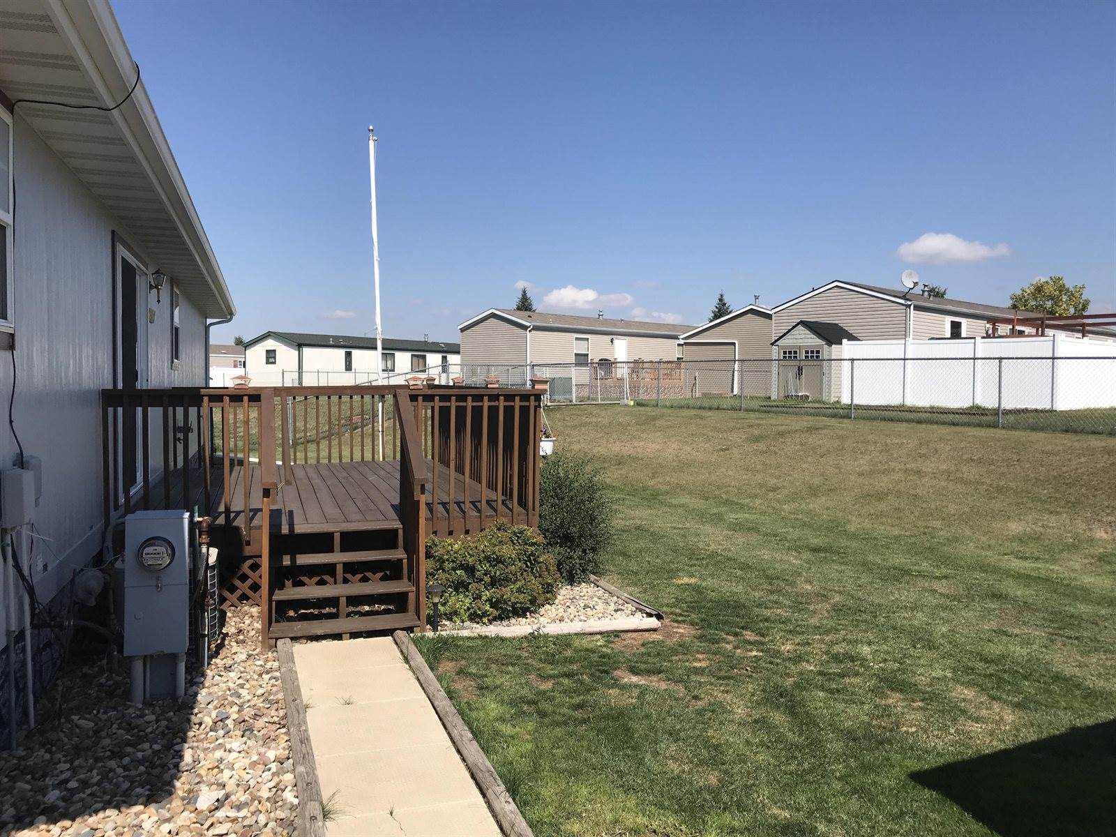 3909 Chandler Lane, Bismarck, ND 58503