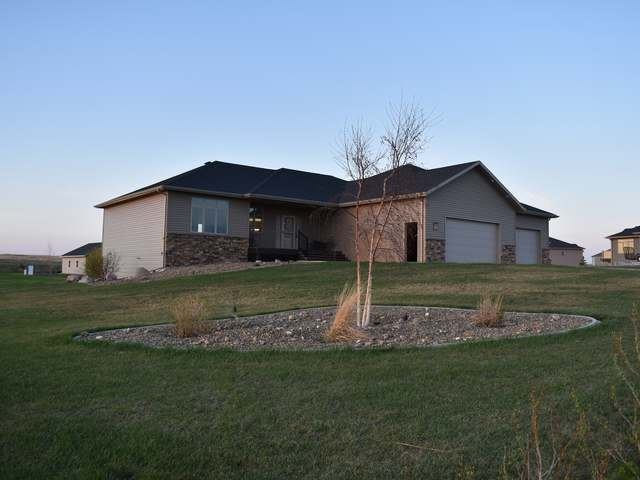 6612 Dakota Country Drive, Bismarck, ND 58503