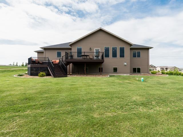 6612 Dakota Country Drive, Bismarck, ND 58503