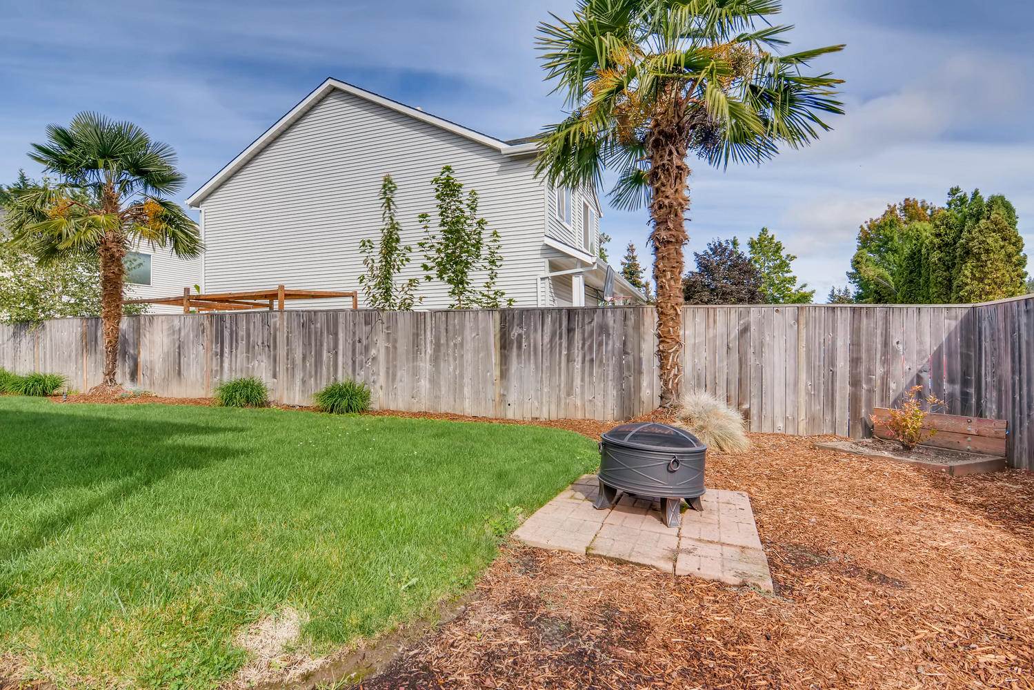 5789 SE Popes Pl, Hillsboro, OR 97123