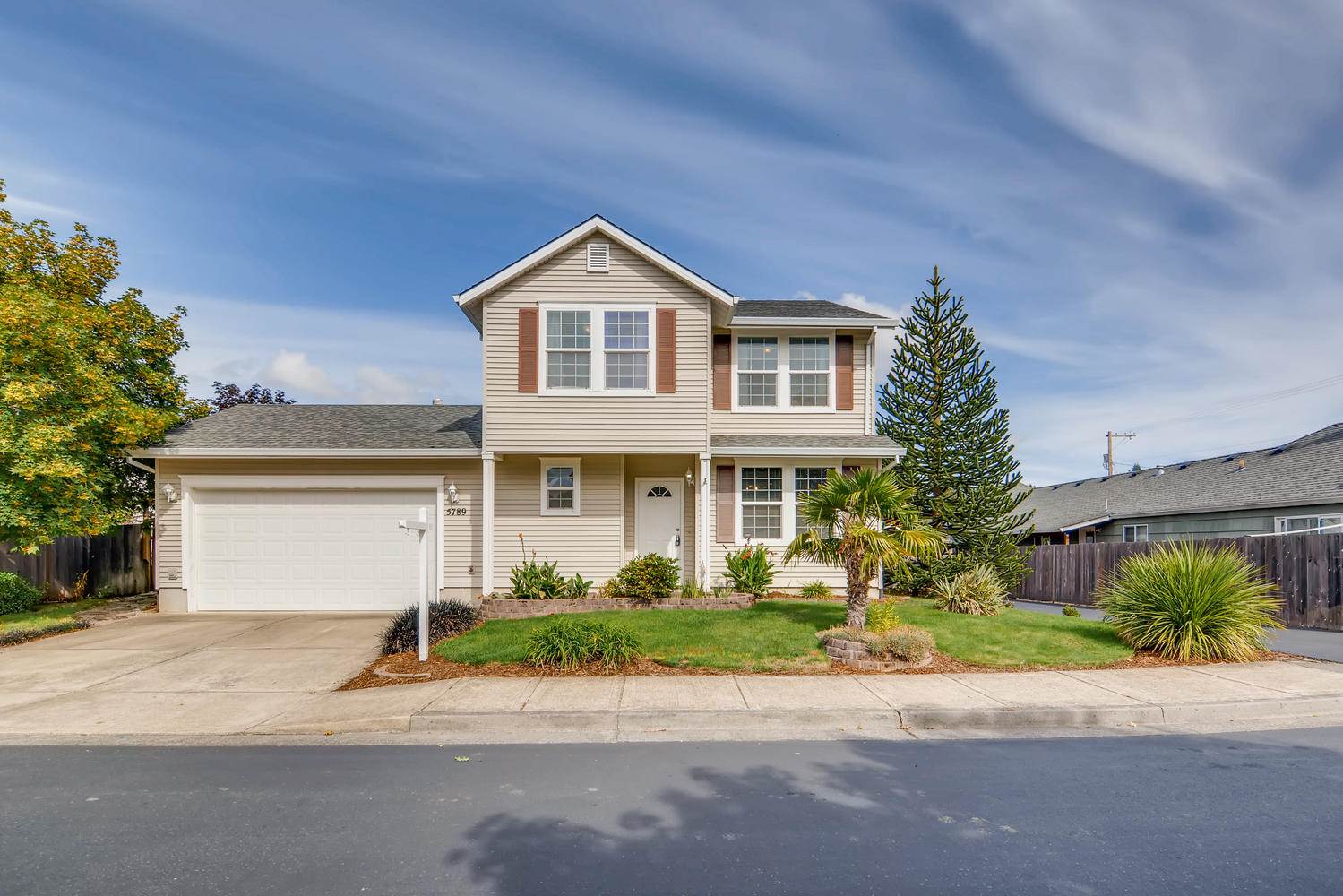 5789 SE Popes Pl, Hillsboro, OR 97123