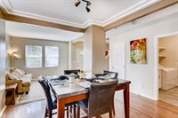 5789 SE Popes Pl, Hillsboro, OR 97123