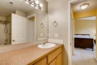 5789 SE Popes Pl, Hillsboro, OR 97123