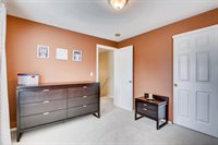 5789 SE Popes Pl, Hillsboro, OR 97123