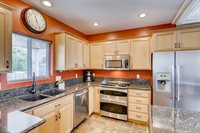 5789 SE Popes Pl, Hillsboro, OR 97123