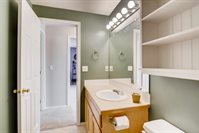 5789 SE Popes Pl, Hillsboro, OR 97123