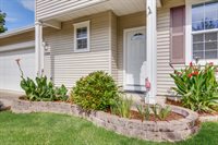5789 SE Popes Pl, Hillsboro, OR 97123