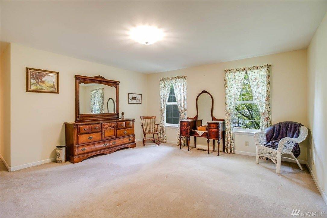 17407 7th Place SW, Normandy Park, WA 98166