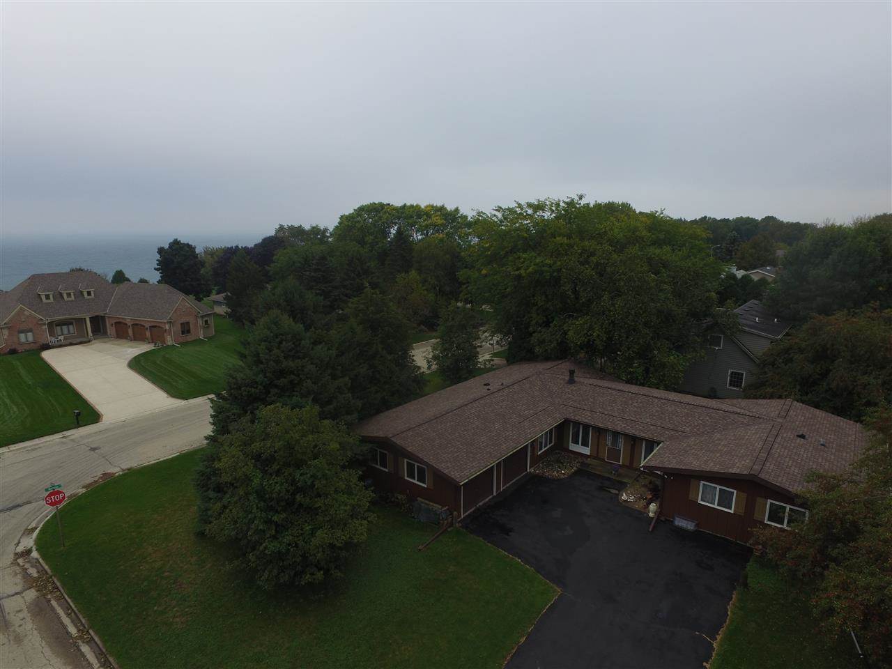 575 Briarwood Lane, Port Washington, WI 53074