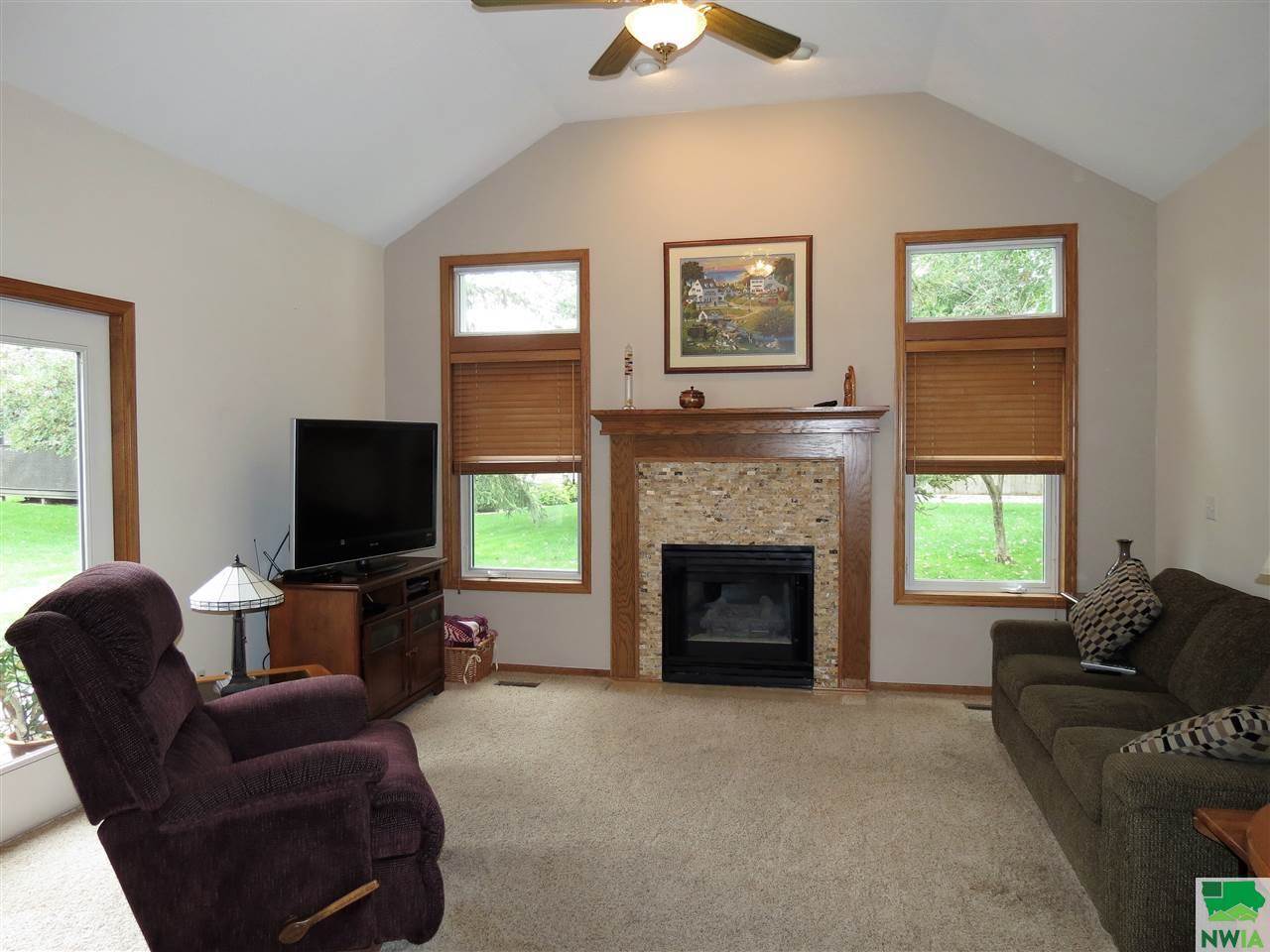 261 Oxbow Tr., Dakota Dunes, SD 57049