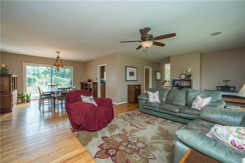 1510 Scenery Ridge Dr, Upper Saint Clair, PA 15241