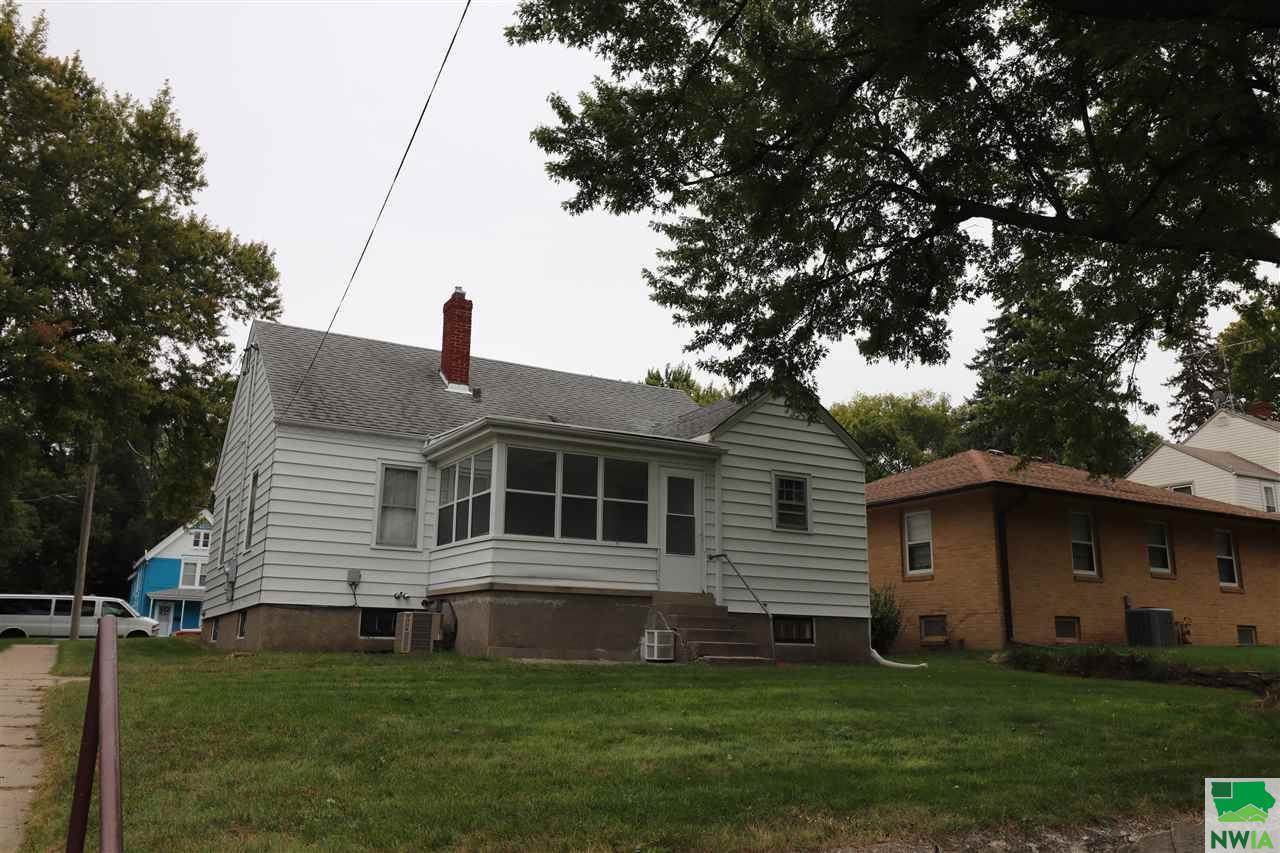 3245 Jones St., Sioux City, IA 51104