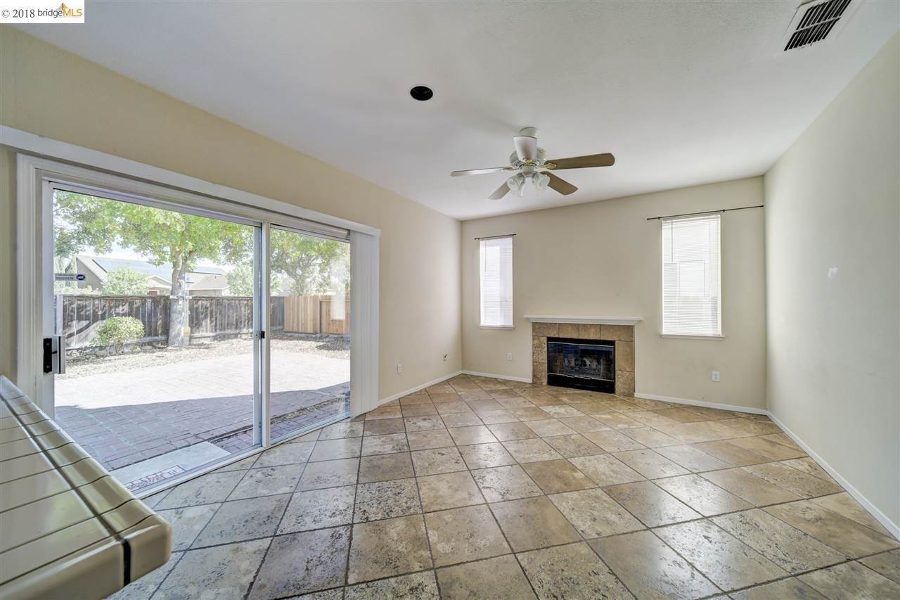 349 Lakespring Pl, Oakley, CA 94561