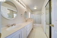 349 Lakespring Pl, Oakley, CA 94561
