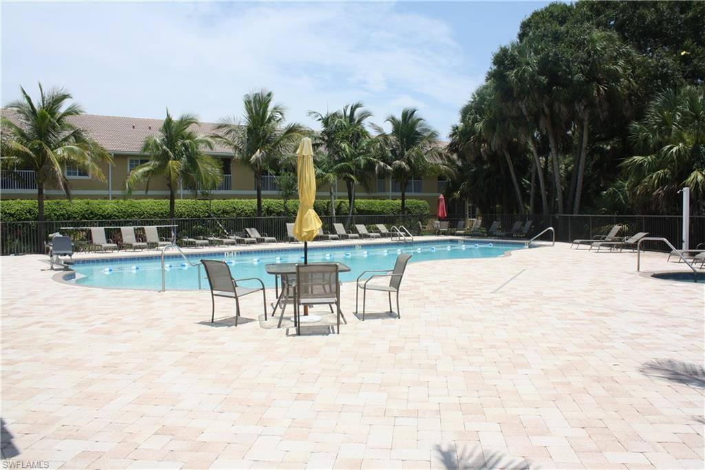 1095 Winding Pines CIR 203, Cape Coral, FL 33909