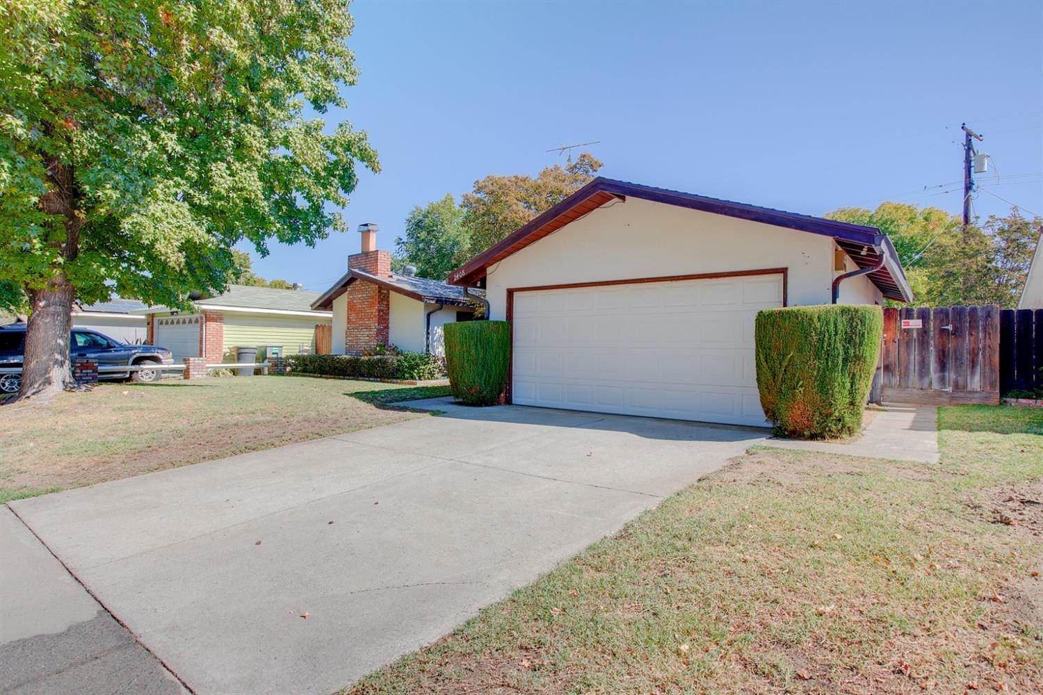 2408 Queenaire Lane, Modesto, CA 95350