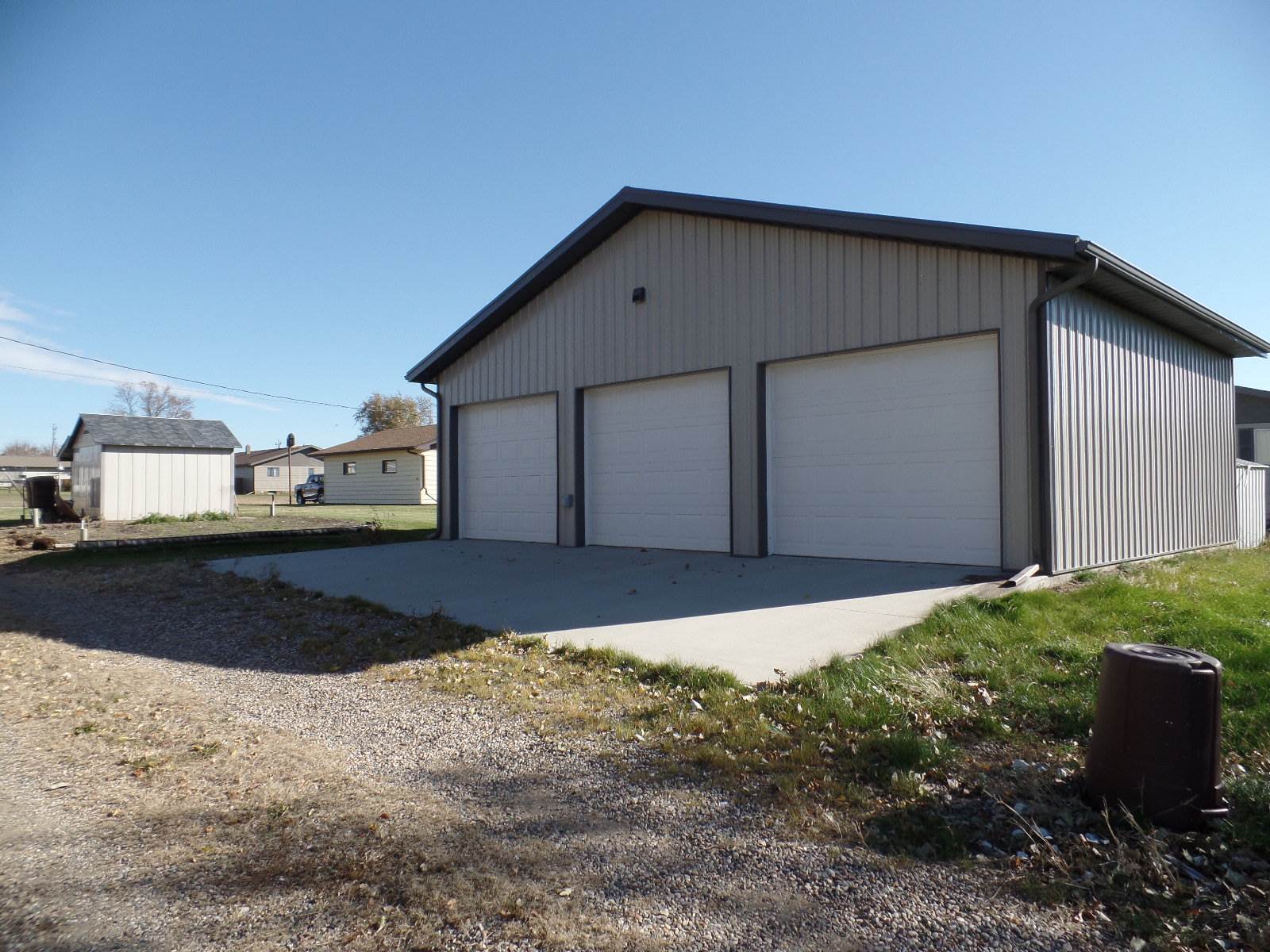 320 D Avenue East, Napoleon, ND 58561