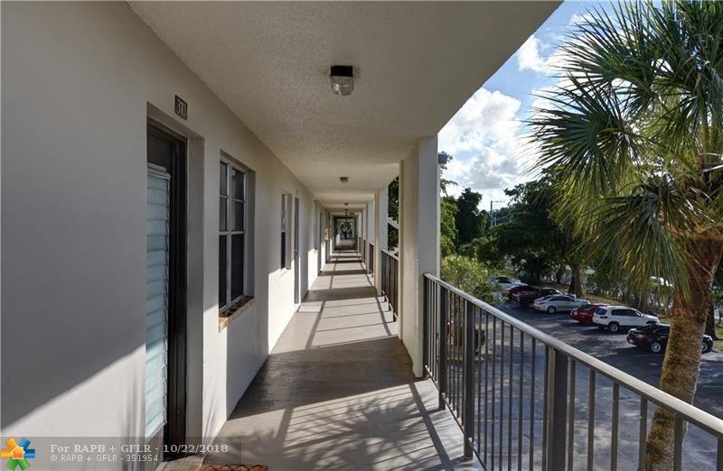 4898 NW 29th Ct, #310, Lauderdale Lakes, FL 33313