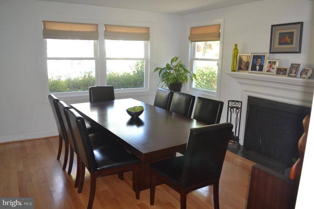 6102 Temple Street, Bethesda, MD 20817