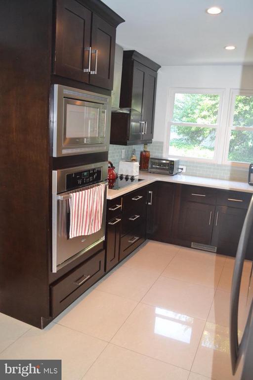 6102 Temple Street, Bethesda, MD 20817