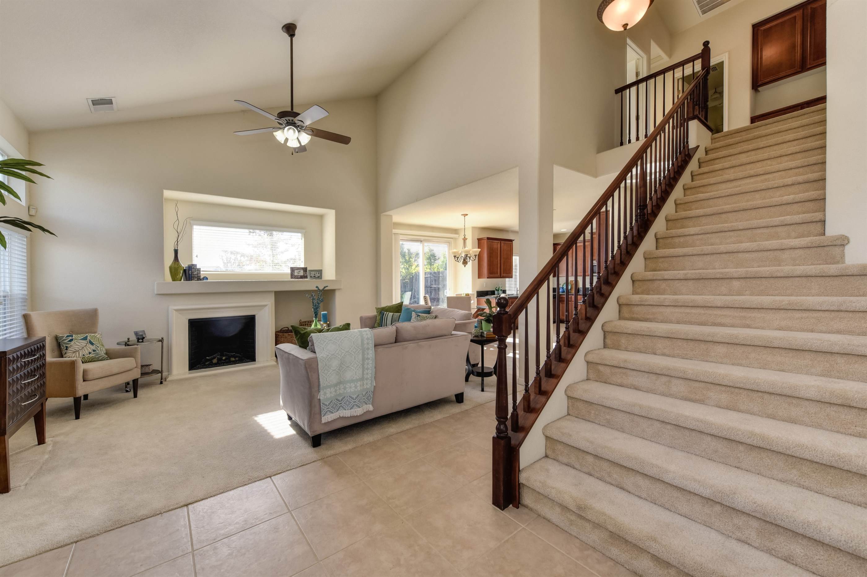 1909 Horseshoe Glen Circle, Folsom, CA 95630