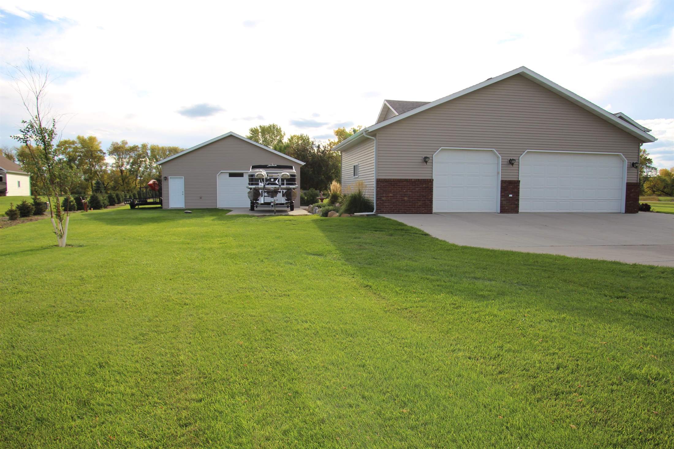 6312 Fox Meadow Place, Bismarck, ND 58503