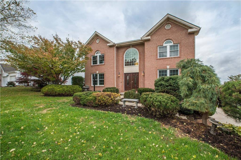 619 Harvester Dr, North Fayette, PA 15071