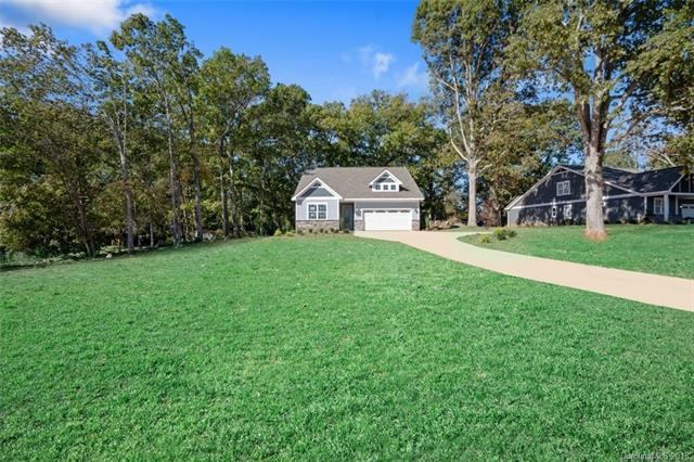 302 Isle of Pines Road, Mooresville, NC 28117