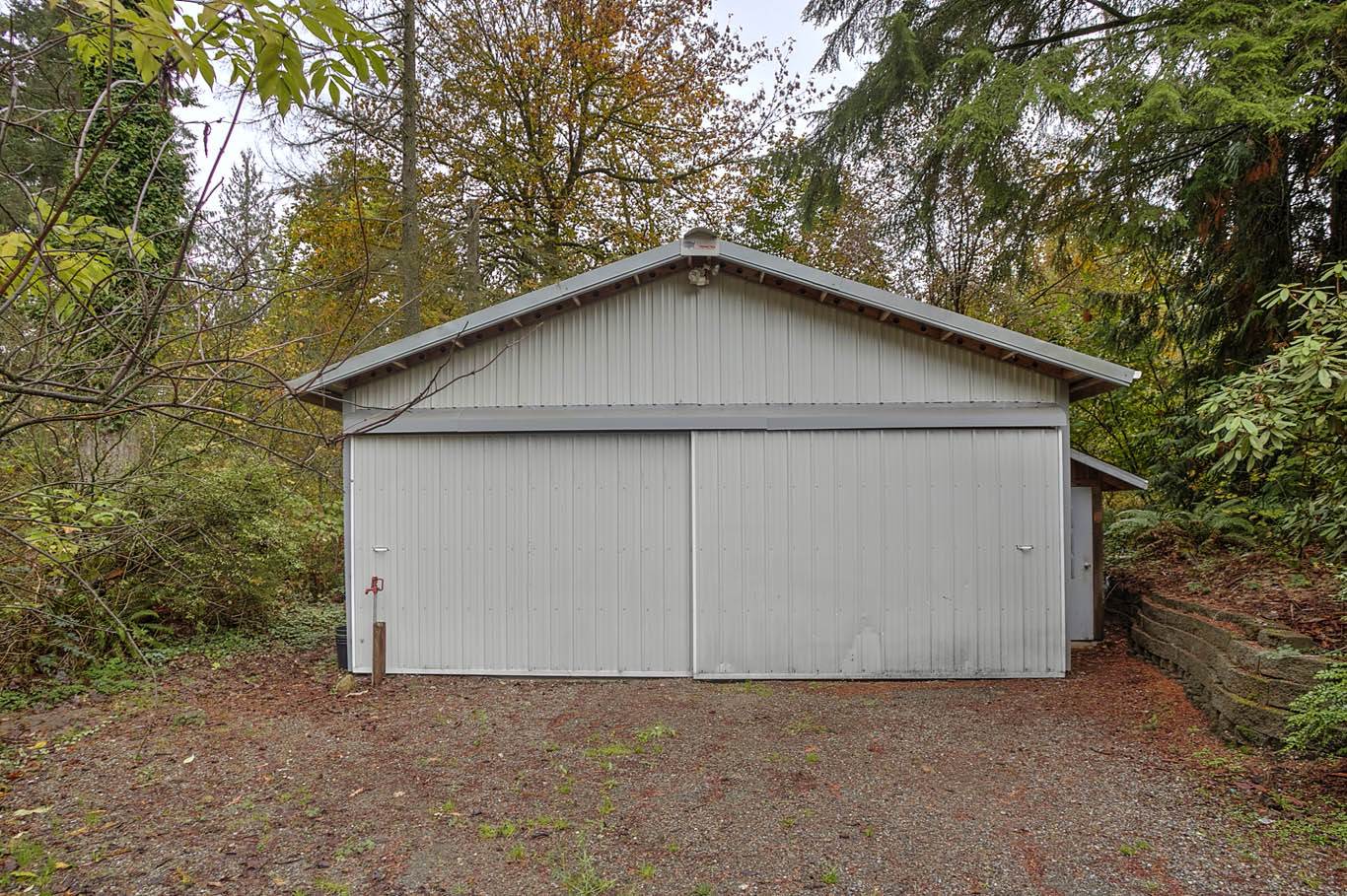 25435 SE Mirrormont Dr, Issaquah, WA 98027