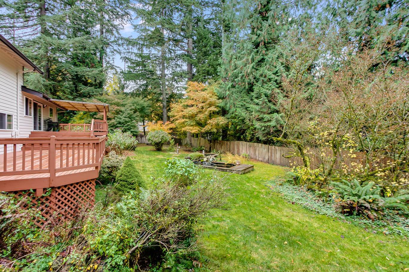 25435 SE Mirrormont Dr, Issaquah, WA 98027