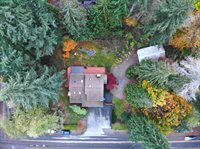 25435 SE Mirrormont Dr, Issaquah, WA 98027