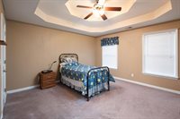 304 Battle Bluff Dr, Rossville, GA 30741