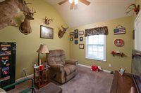 304 Battle Bluff Dr, Rossville, GA 30741