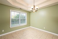 304 Battle Bluff Dr, Rossville, GA 30741