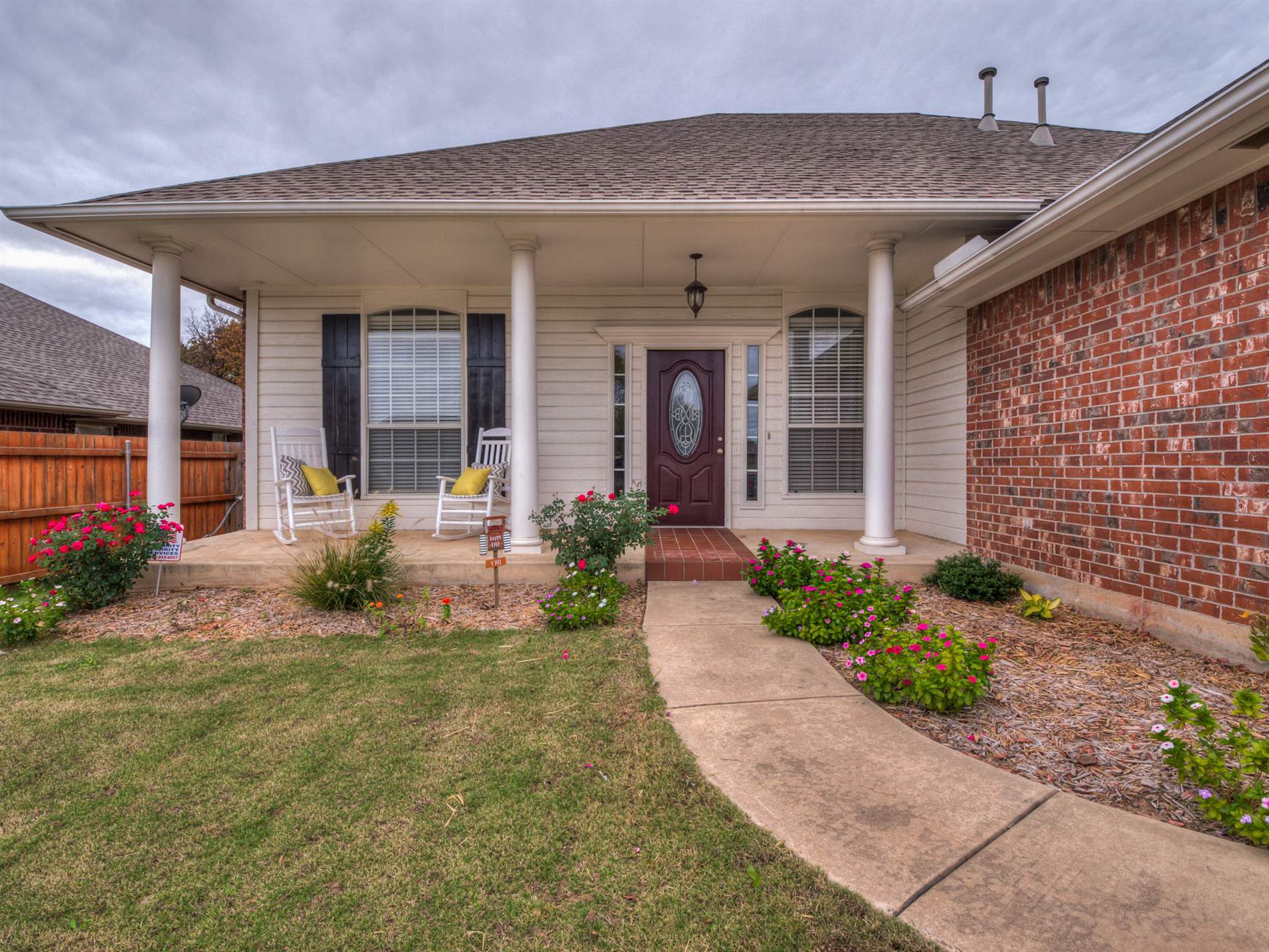 117 Stone Creek Rd, Midwest City, OK 73130