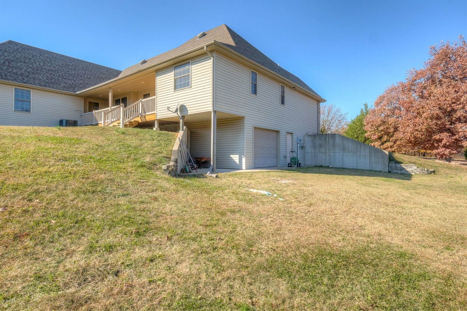 3085 South Loma Linda Drive, Joplin, MO 64804