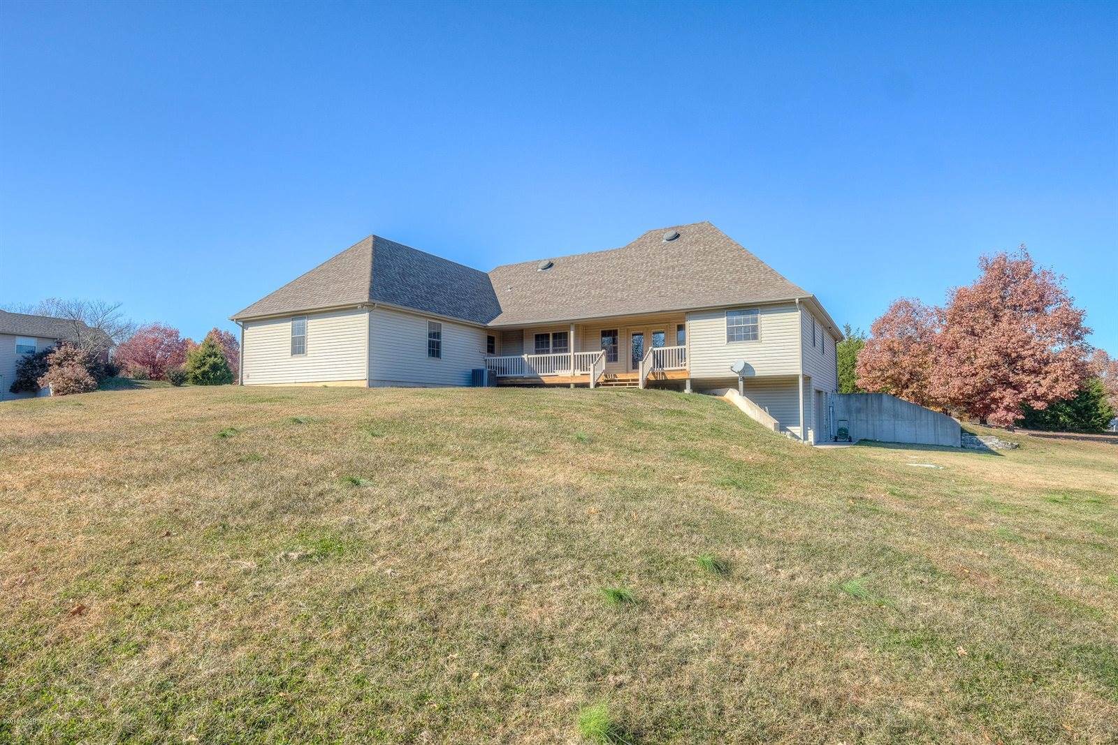 3085 South Loma Linda Drive, Joplin, MO 64804