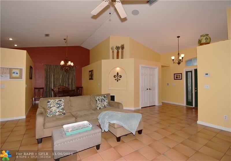 3216 NW 22nd Ave, Oakland Park, FL 33309