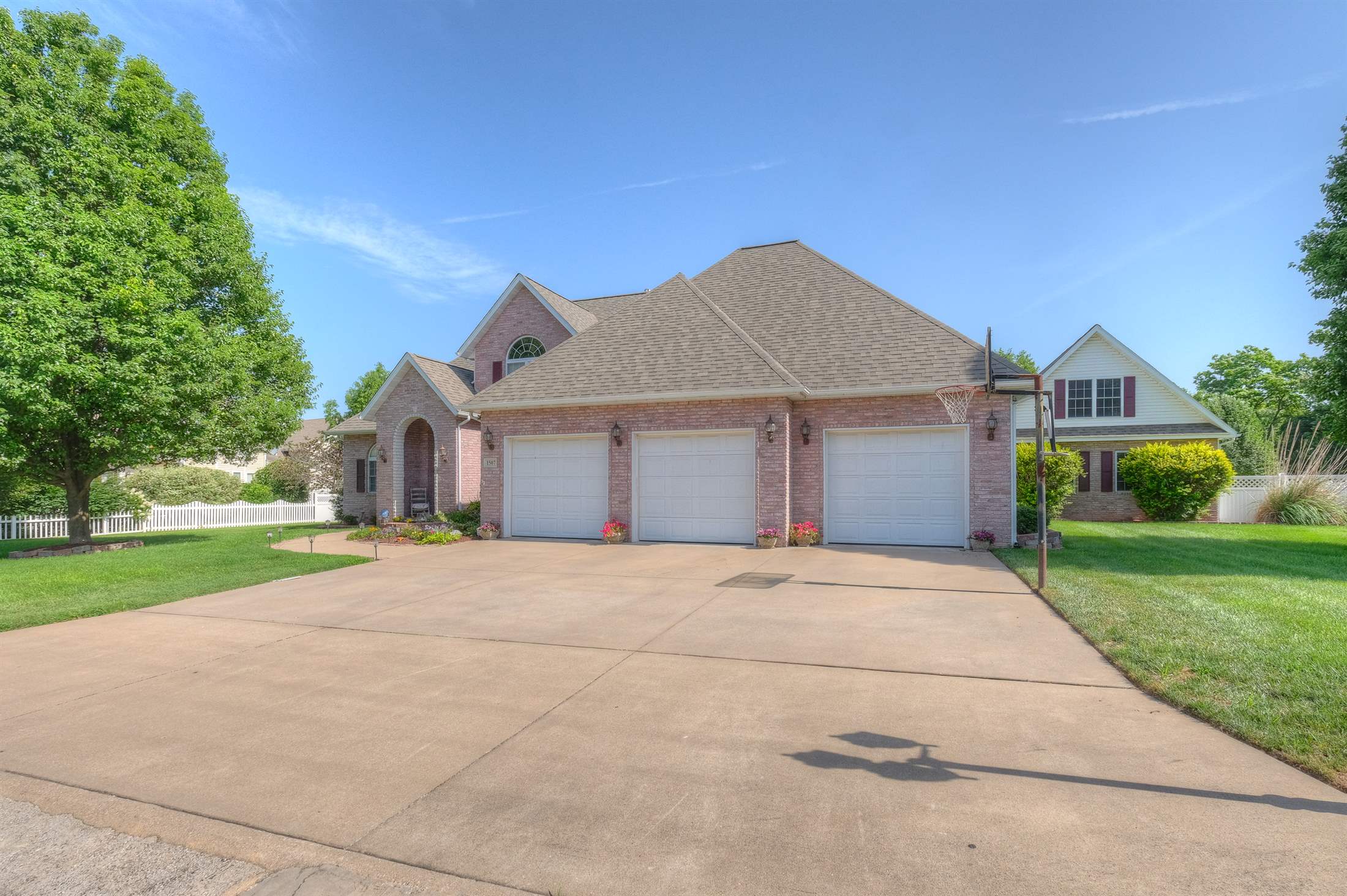 1507 Shawn Drive, Webb City, MO 64870