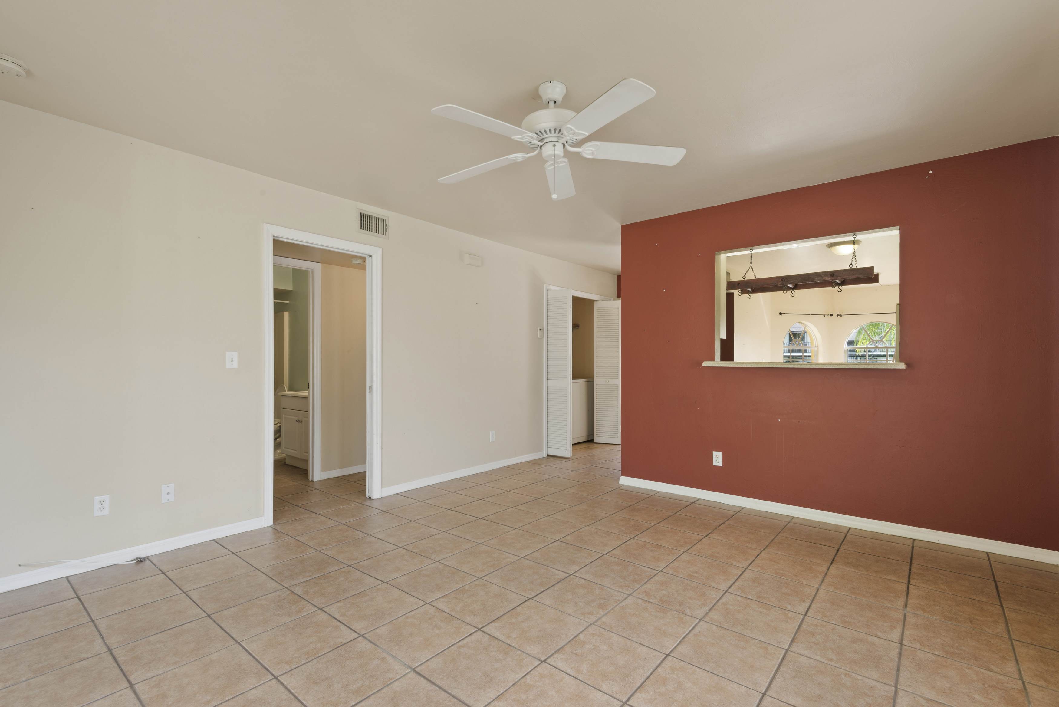 621 SE 14th Ter, Cape Coral, FL 33990