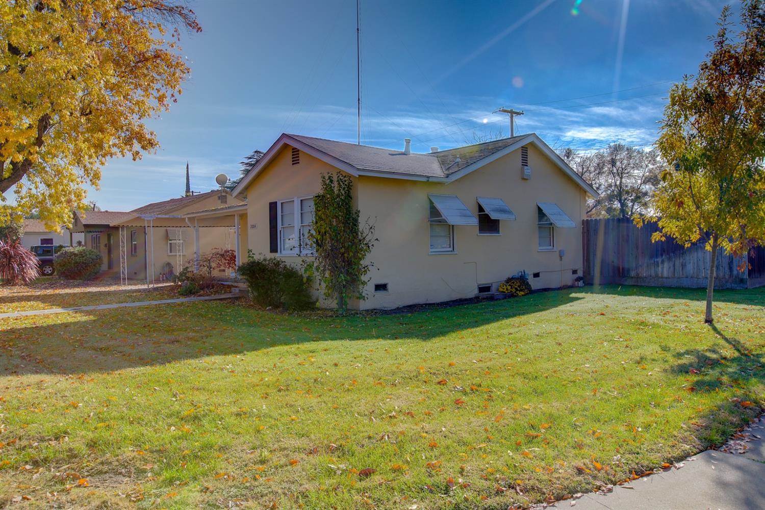 2004 Dora Street, Modesto, CA 95354