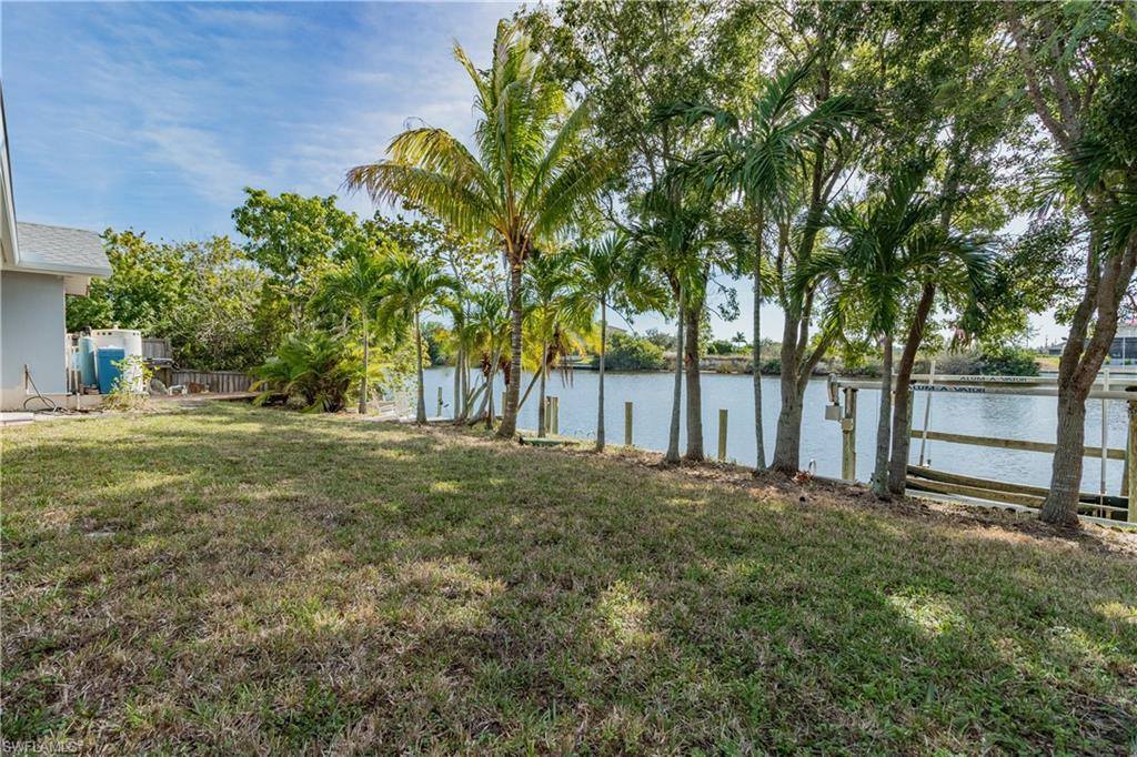 4118 NW 33rd Ln, Cape Coral, FL 33993