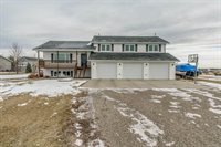 6905 Endicott Drive, Bismarck, ND 58503