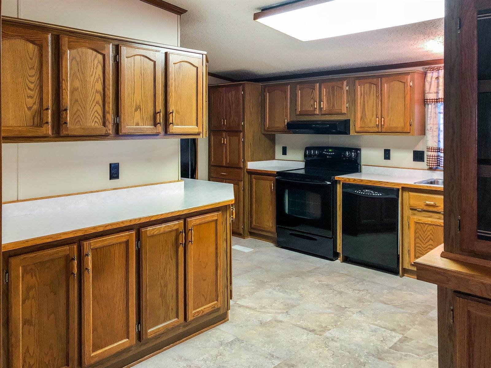 4607 Camden Loop, Bismarck, ND 58503