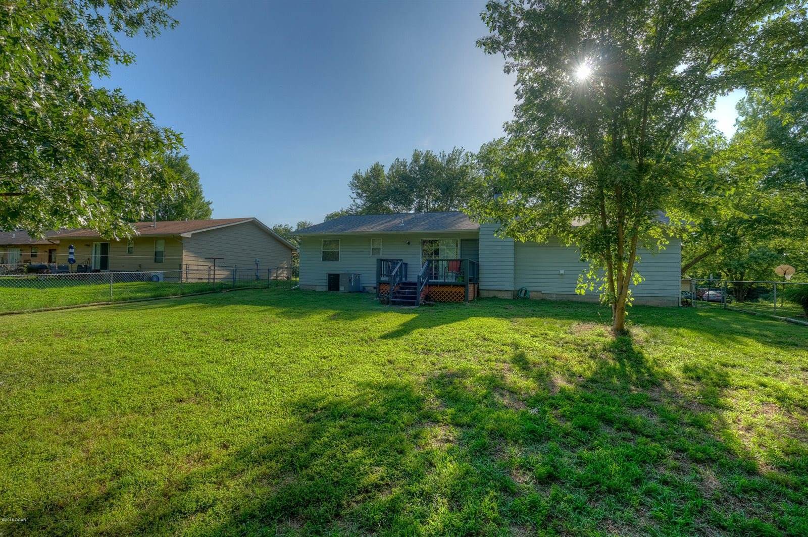 227 North Ozark Avenue, Joplin, MO 64801