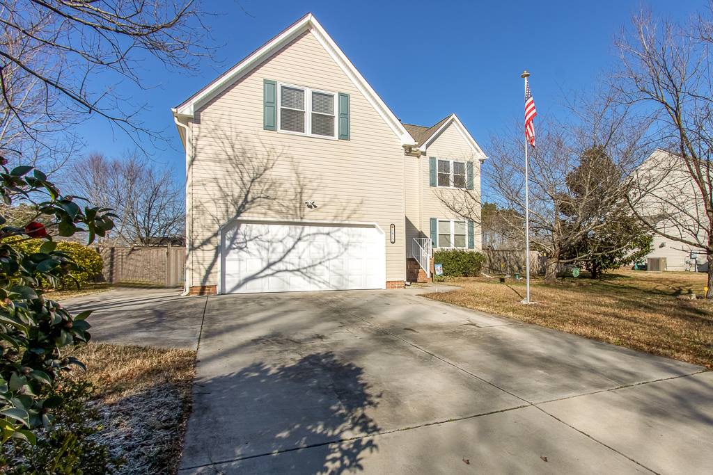 1812 Crestwynd Drive, Chesapeake, VA 23322