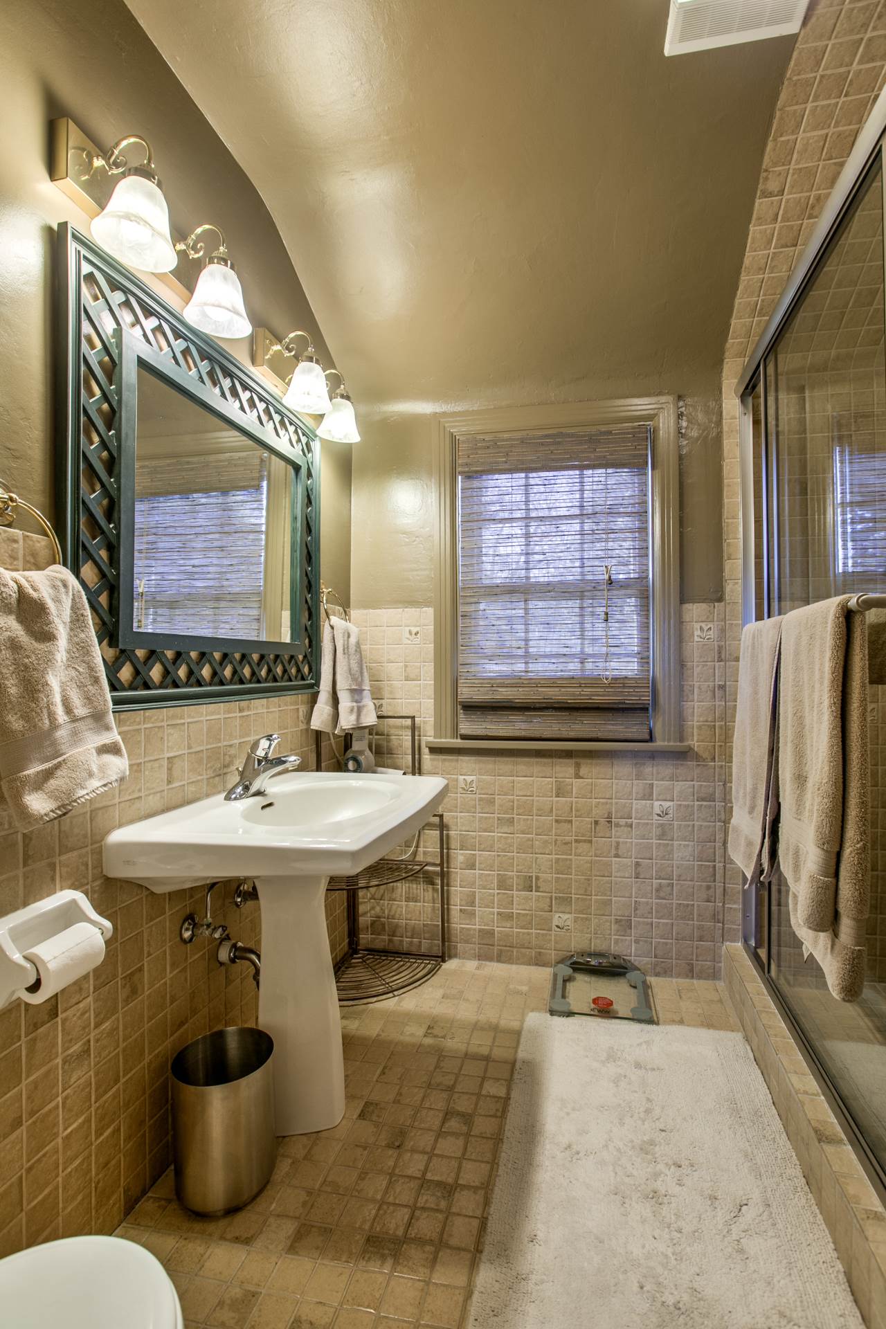 1520 S 83 Street, Omaha, NE 68124