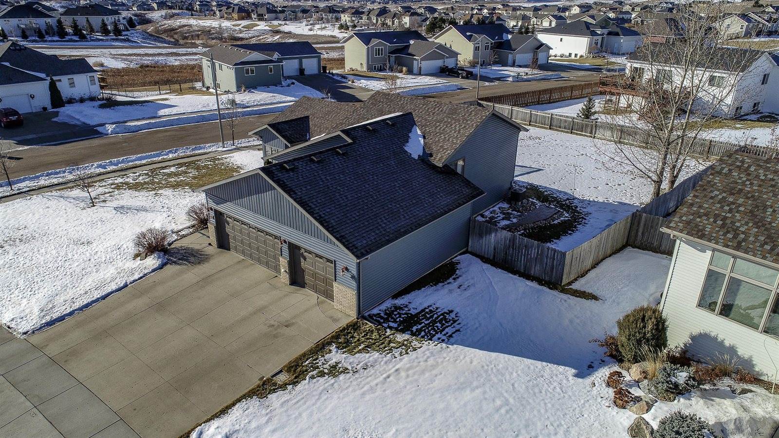 4816 Mellowsun Drive, Bismarck, ND 58503