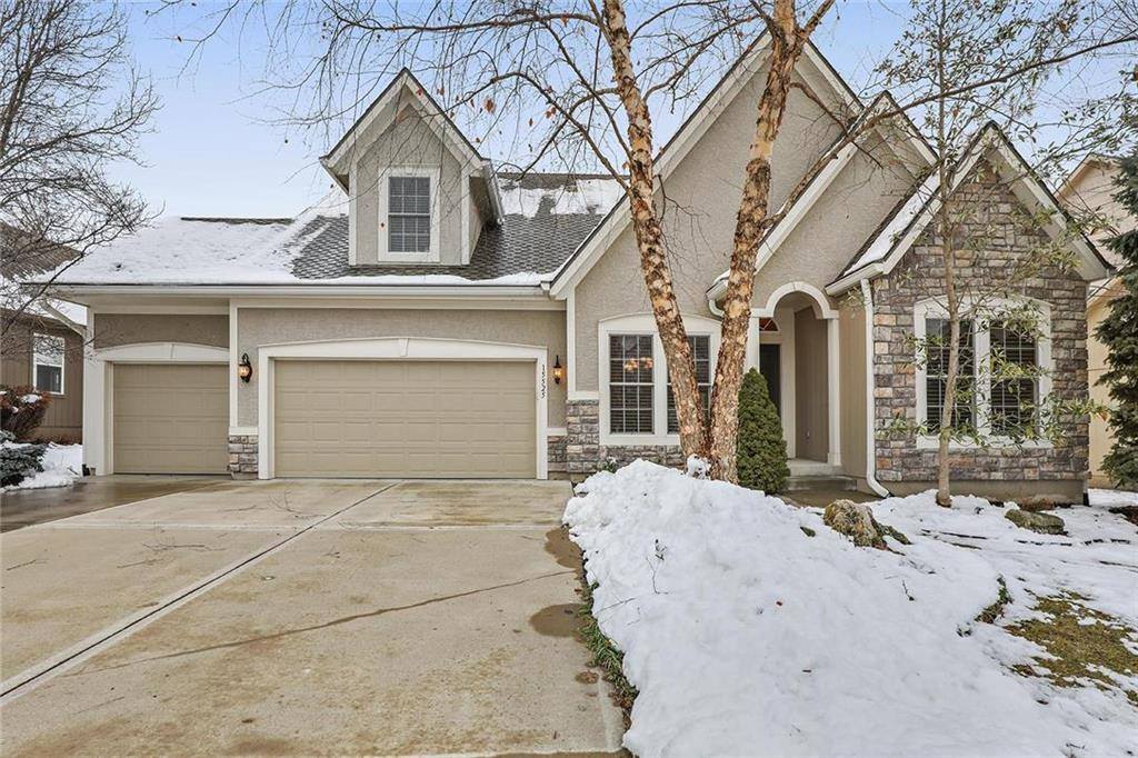 15525 Pawnee Street, Overland Park, KS 66224